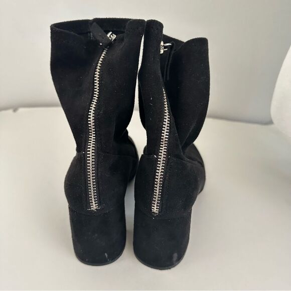 Zara Black Ankle Booties Sleek Modern Design - Picture 3 of 5